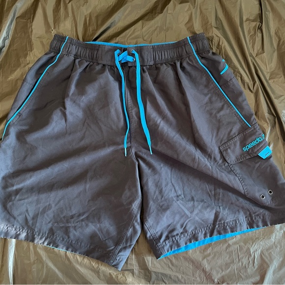 Speedo Men's dark blue Swim Shorts with Blue Trim - Picture 1 of 3
